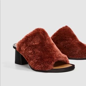 mule fourrure zara